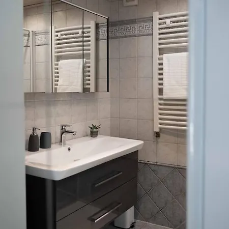 Gemuetliches Fachwerkhaus Im Herzen Nideggens Apartmán *